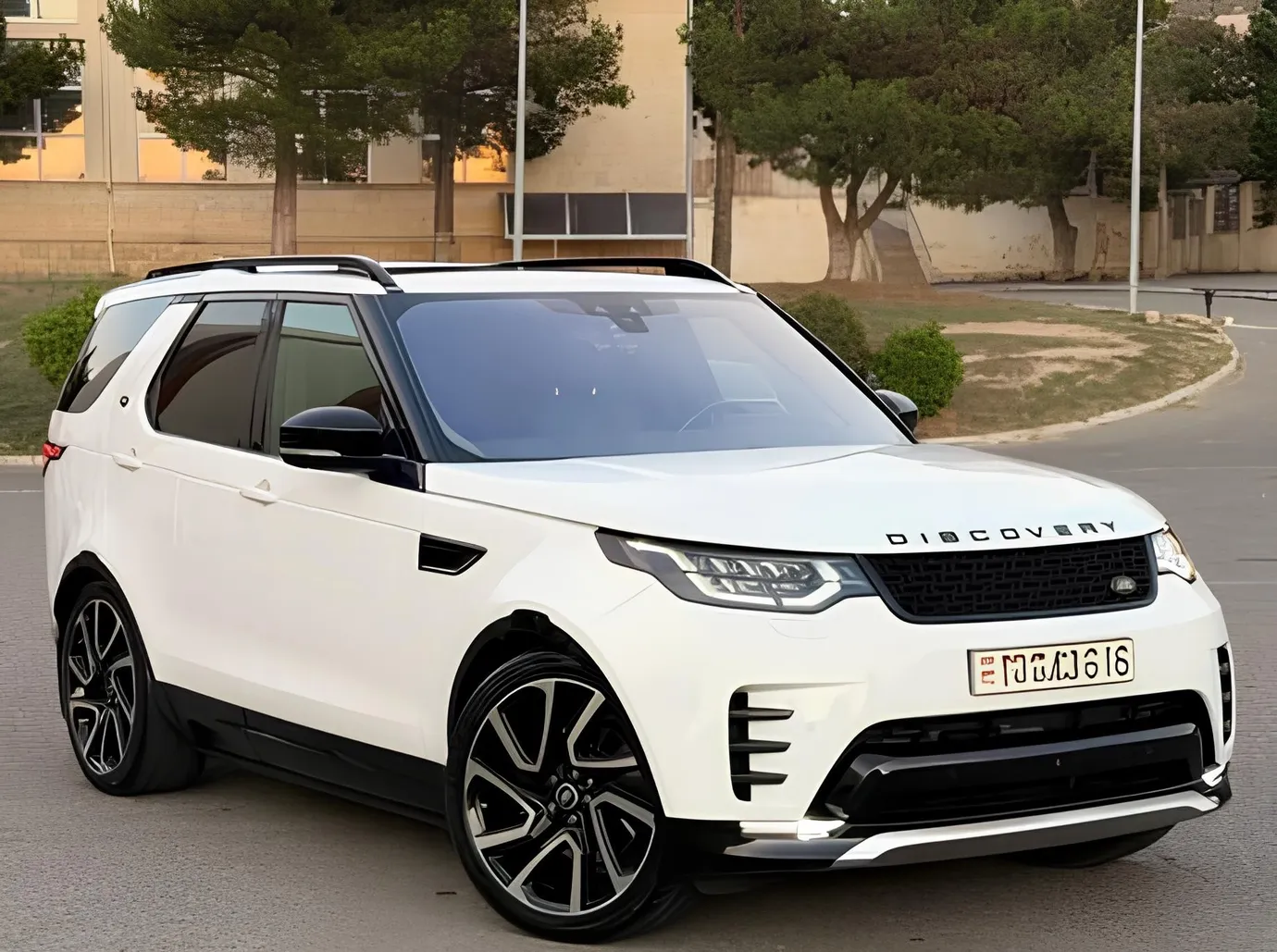 Land Rover Discovery, 3.0 L, 2017 год, 123 000 km, Баку - Цена: 45 900 ₼ - Tunel.az
