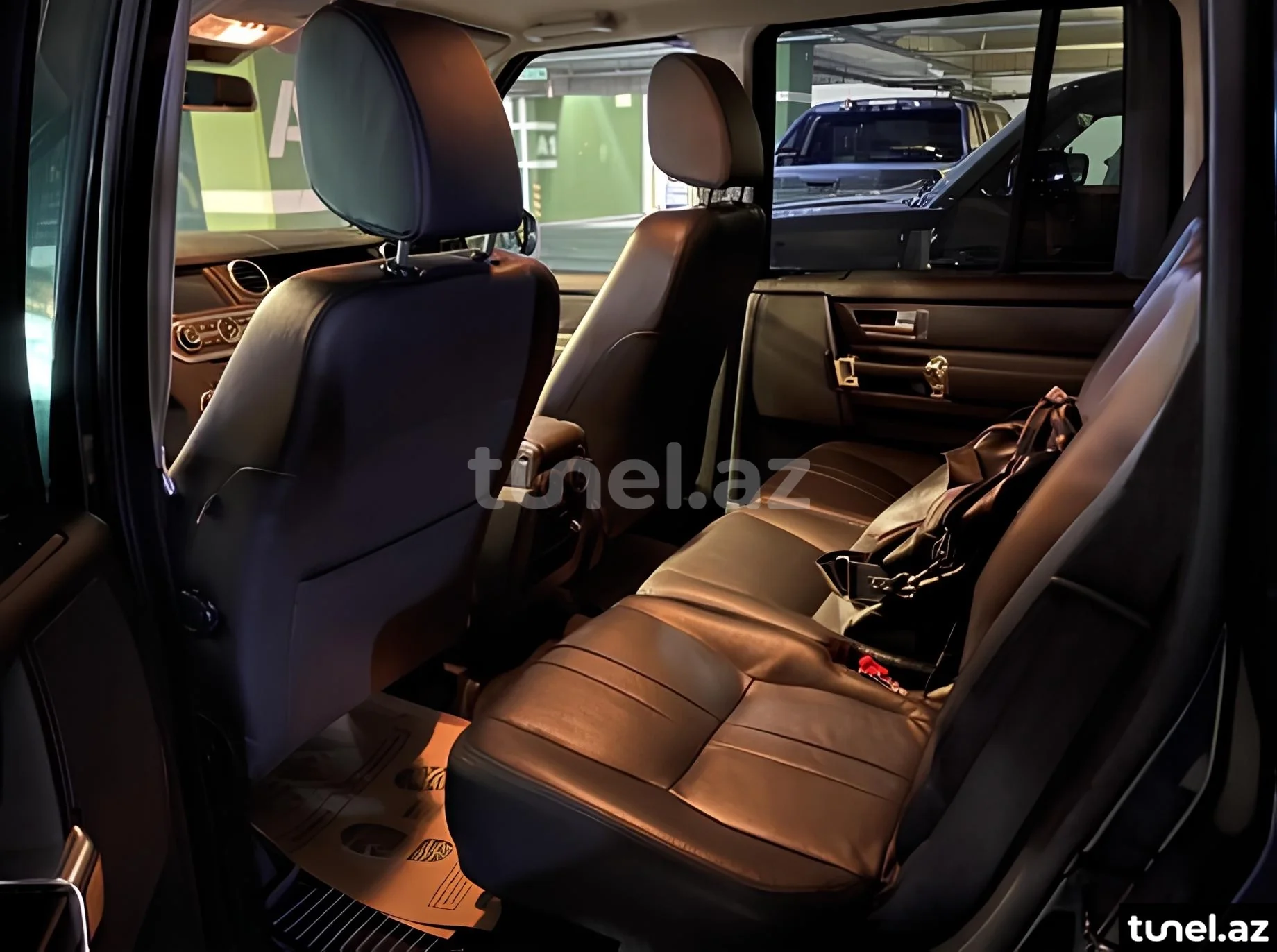 Land Rover Discovery 2014