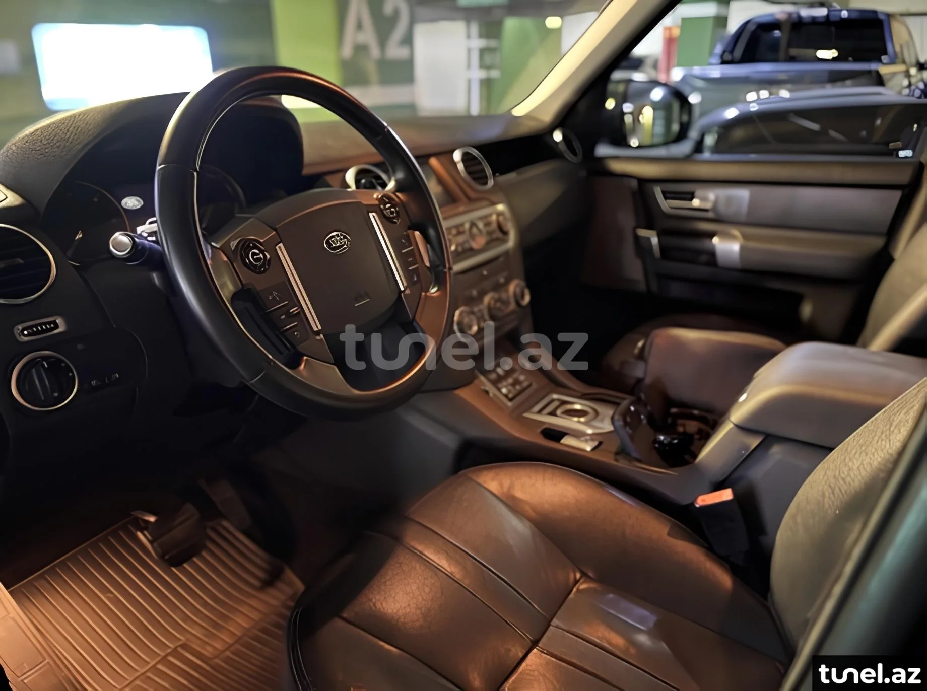 Land Rover Discovery 2014