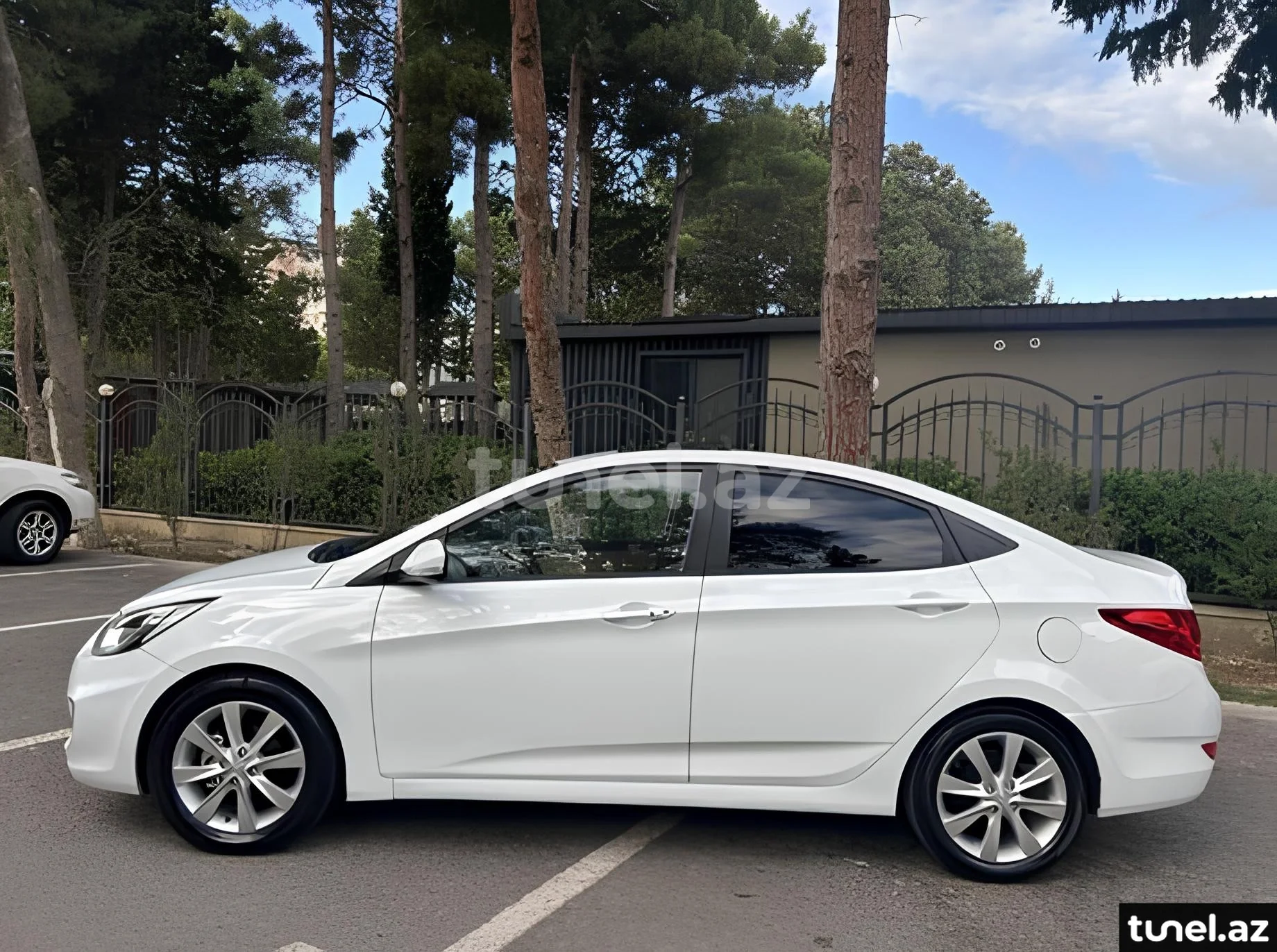 Hyundai Accent 2011