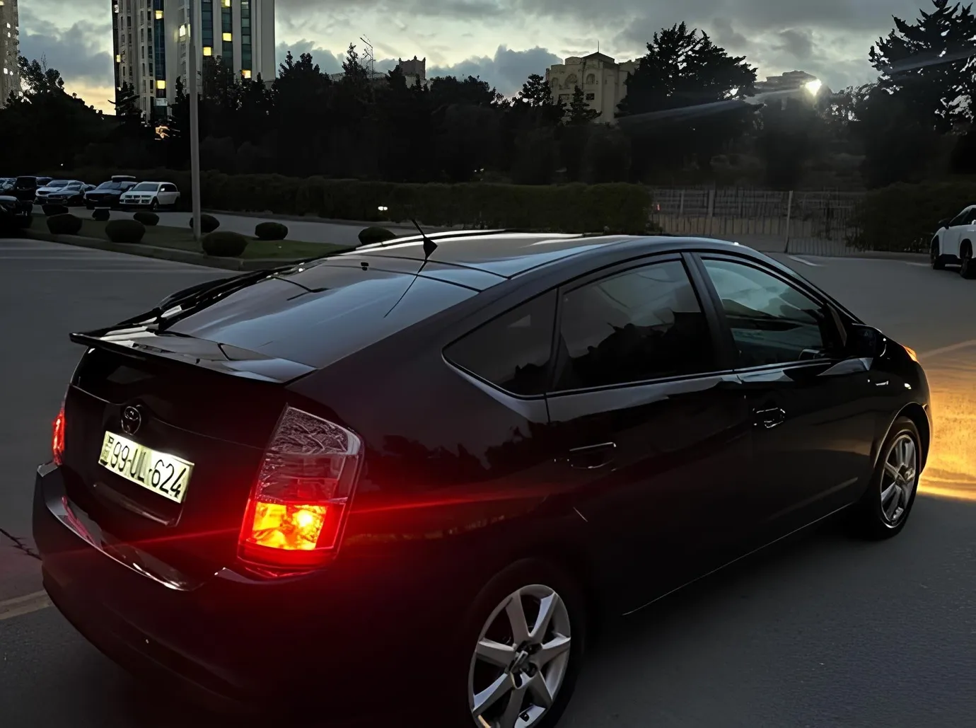 Toyota Prius, 1.5 L, 2007 წელი, 280 000 km, Baku - ფასი: 14 700 ₼ - Tunel.az