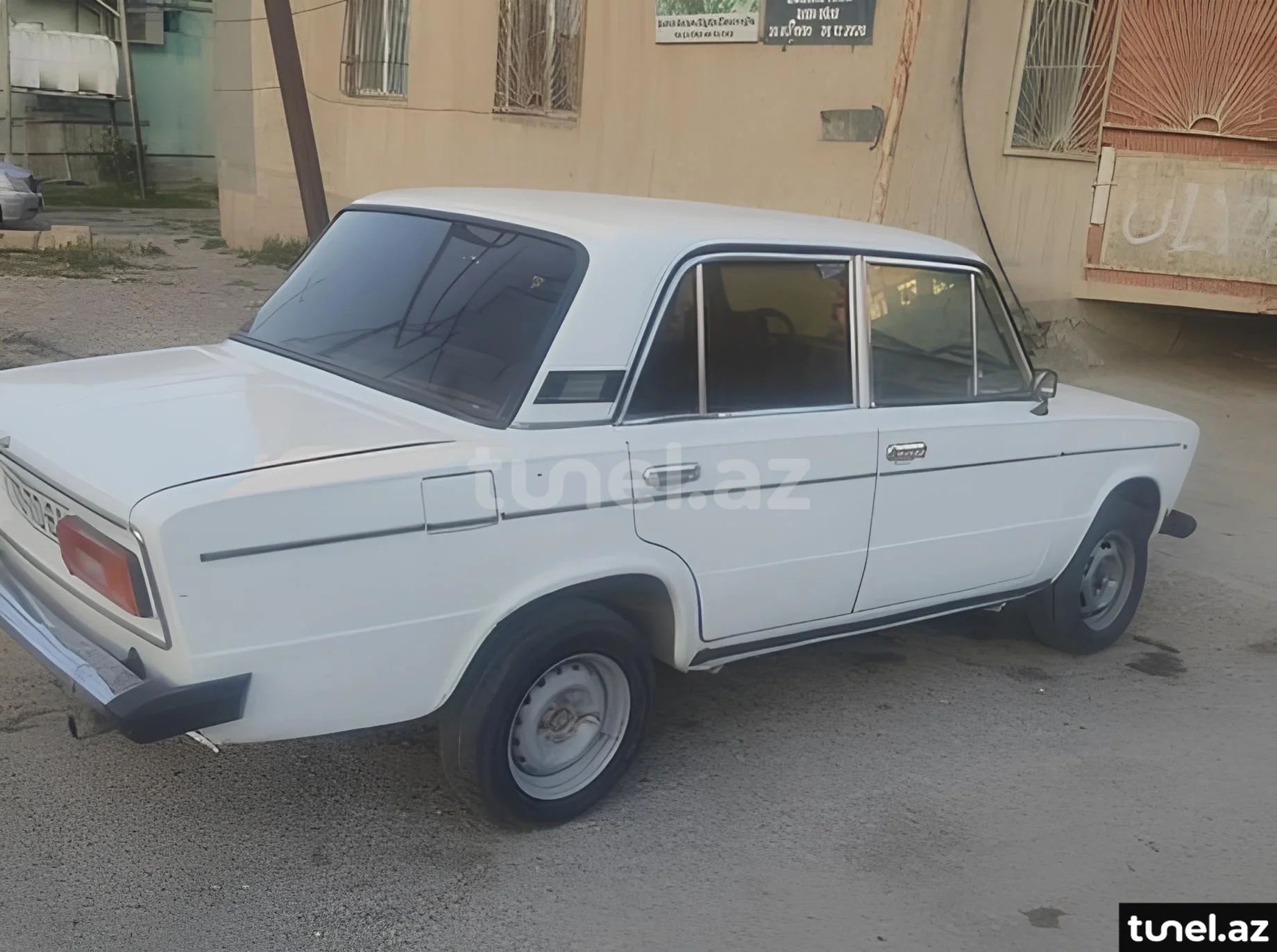 LADA (VAZ) 2106 1988