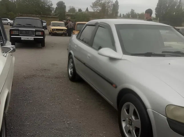 Opel Vectra, 2.0 L, 1997 year, 400 000 km, Goychay - Price: 4 500 ₼ - Tunel.az