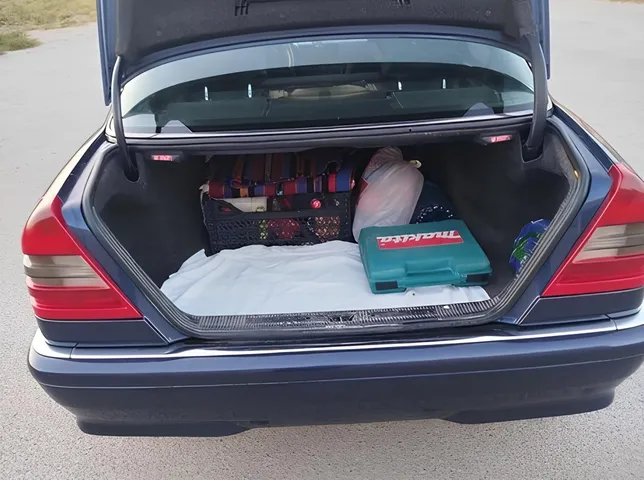 Mercedes C 180, 1.8 L, 1996 year, 465 000 km, Khizi - Price: 8 200 ₼ - Tunel.az