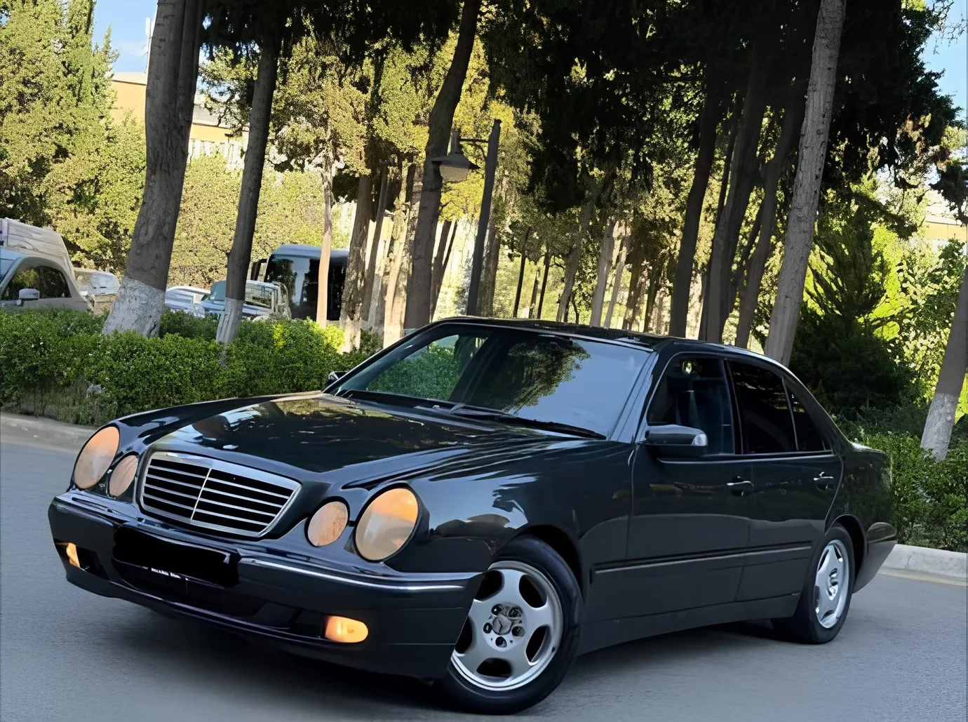 Mercedes E 200, 2.0 L, 2001 жыл, 335 641 km, Sumgayit - Баасы: 10 800 ₼ - Tunel.az