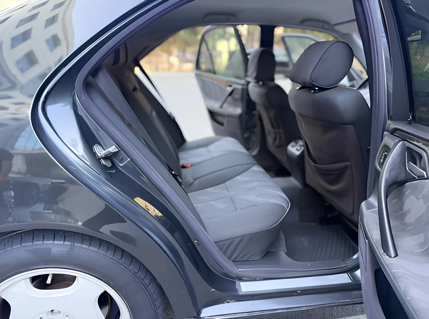 Mercedes E 200, 2.0 L, 2001 жыл, 335 641 km, Sumgayit - Баасы: 10 800 ₼ - Tunel.az