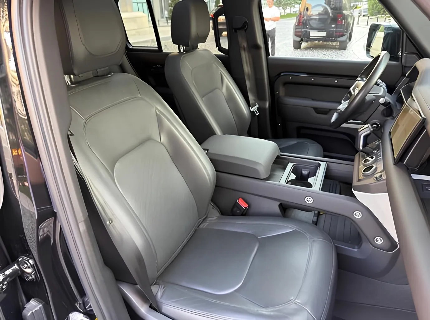 Land Rover Defender, 2.0 L, 2023 წელი, 53 000 km, Baku - ფასი: 148 000 ₼ - Tunel.az