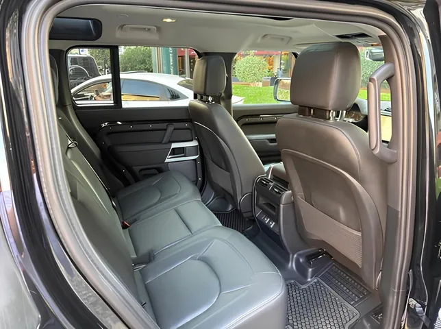 Land Rover Defender, 2.0 L, 2023 წელი, 53 000 km, Baku - ფასი: 148 000 ₼ - Tunel.az