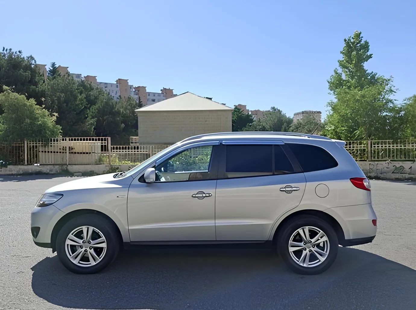 Hyundai Santa Fe, 2.0 L, 2010 год, 323 000 km, Баку - Цена: 22 400 ₼ - Tunel.az