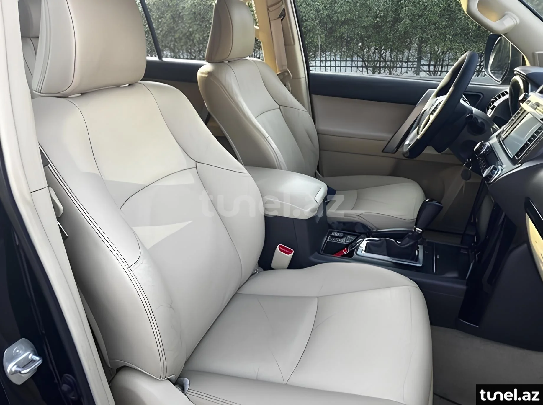 Toyota Land Cruiser Prado 2014