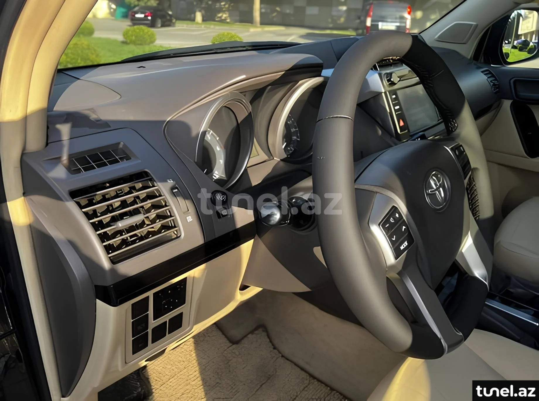 Toyota Land Cruiser Prado 2014