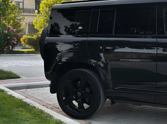 Land Rover Defender, 2.0 L, 2024 year, 19 000 km, Baku - Price: 156 400 ₼ - Tunel.az