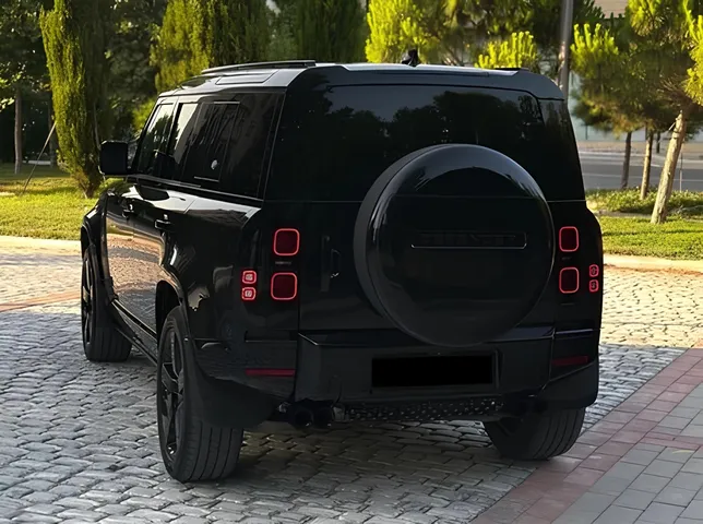 Land Rover Defender, 2.0 L, 2024 year, 19 000 km, Baku - Price: 156 400 ₼ - Tunel.az