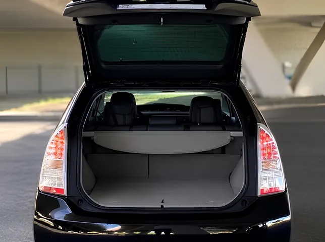 Toyota Prius, 1.8 L, 2010 წელი, 190 000 km, Baku - ფასი: 15 200 ₼ - Tunel.az