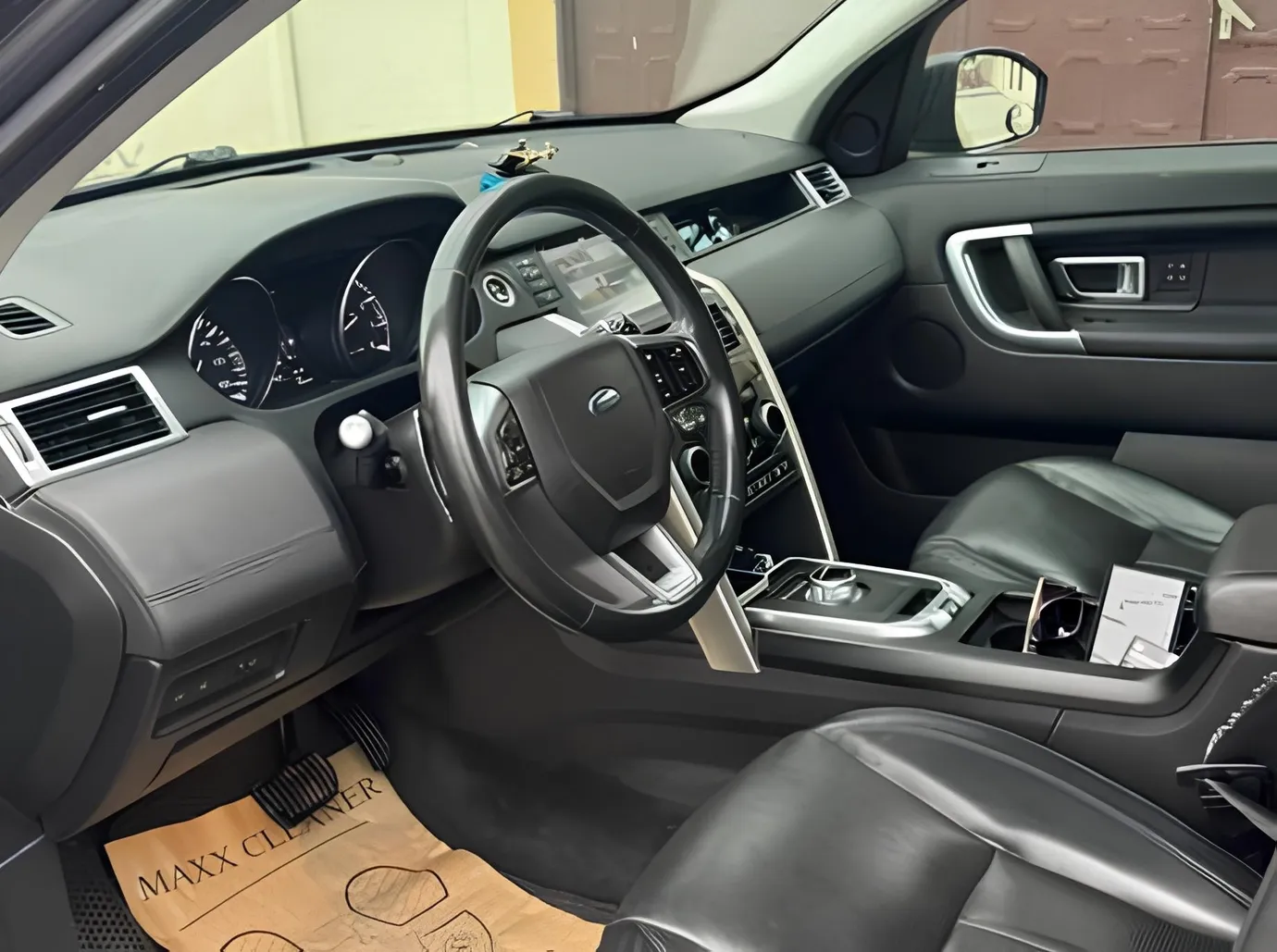 Land Rover Discovery Sport, 2.0 L, 2016 year, 180 000 km, Baku - Price: 25 000 ₼ - Tunel.az