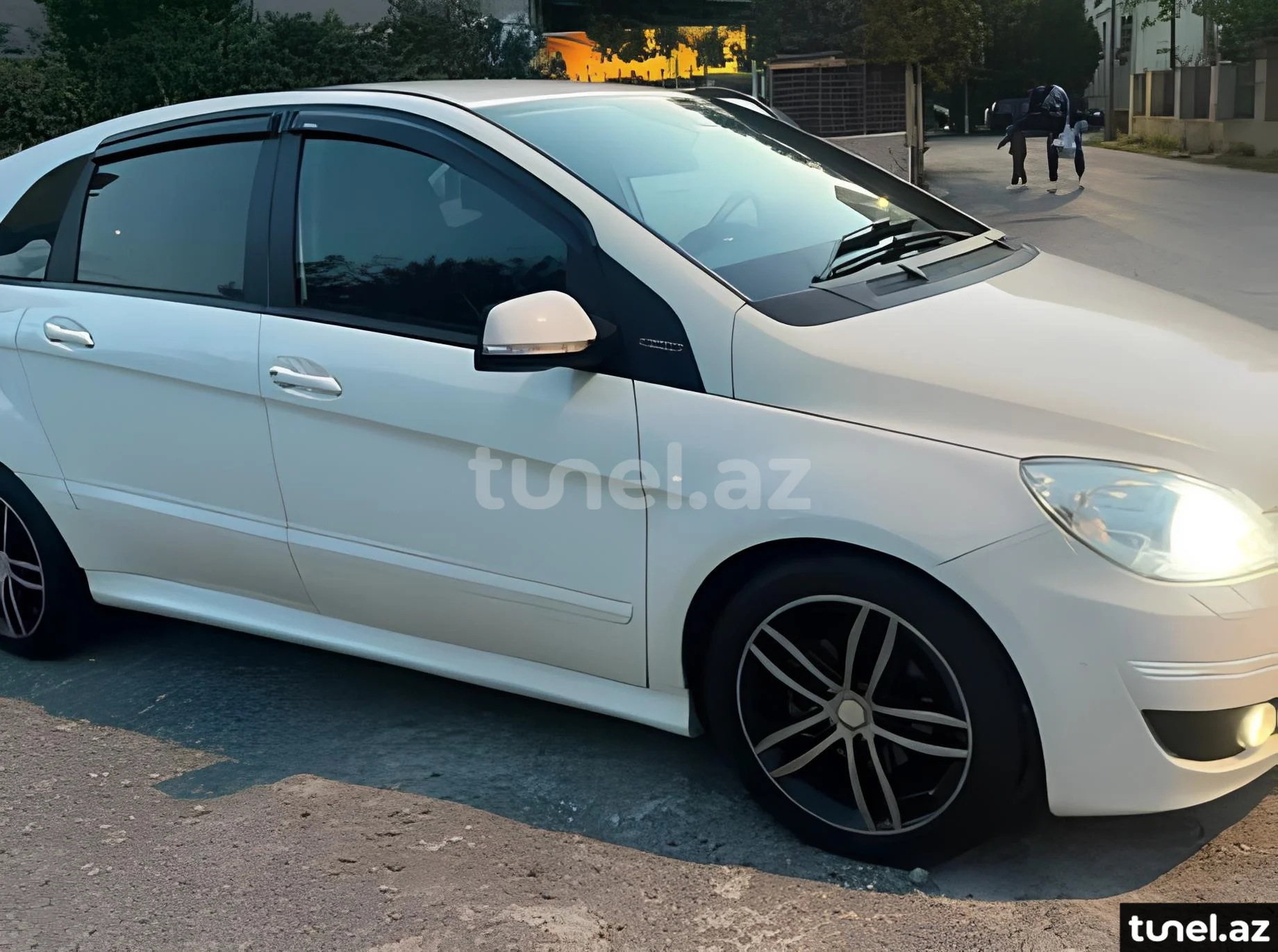 Mercedes B 170 2011