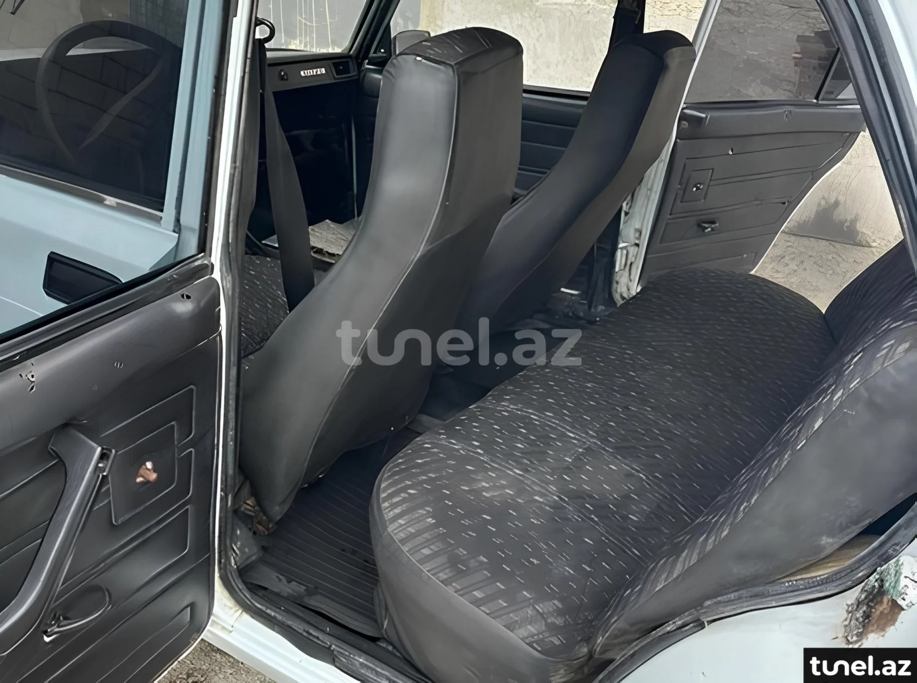 LADA (VAZ) 2107 2004