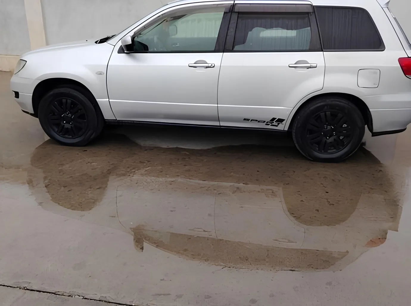 Mitsubishi Airtrek, 2.4 L, 2001 წელი, 310 000 km, Barda - ფასი: 8 500 ₼ - Tunel.az