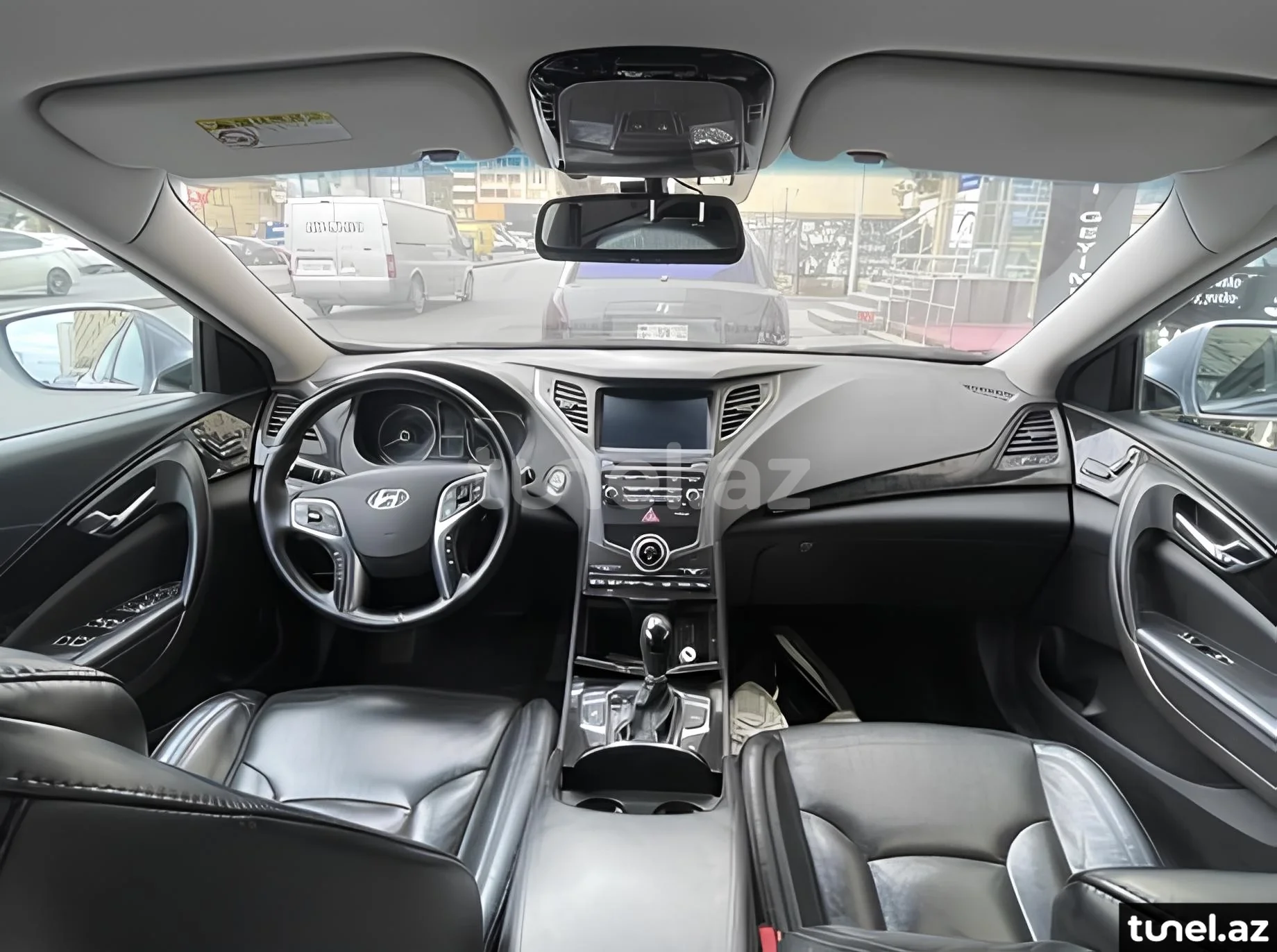 Hyundai Grandeur 2015