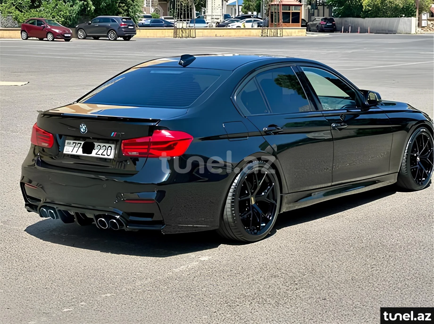 BMW 330 2016