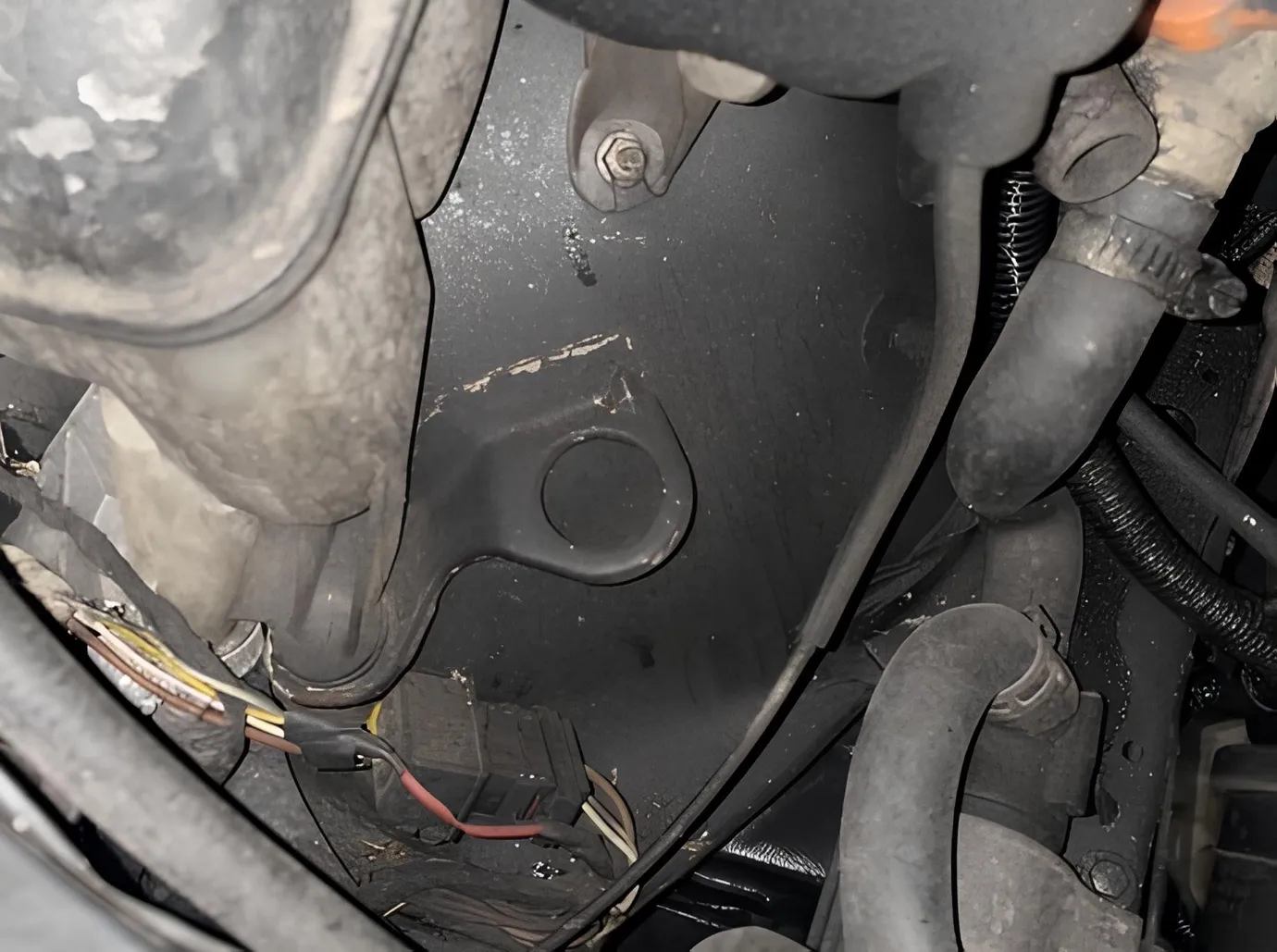 Mercedes E 220, 2.2 L, 1999 год, 486 700 km, Гянджа - Цена: 9 900 ₼ - Tunel.az