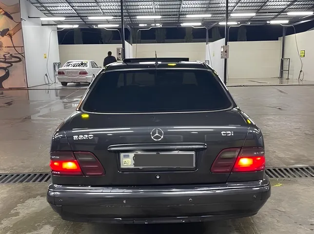 Mercedes E 220, 2.2 L, 1999 год, 486 700 km, Гянджа - Цена: 9 900 ₼ - Tunel.az