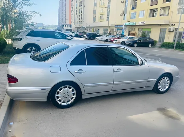 Mercedes E 270, 2.7 L, 1999 year, 398 000 km, Baku - Price: 14 600 ₼ - Tunel.az