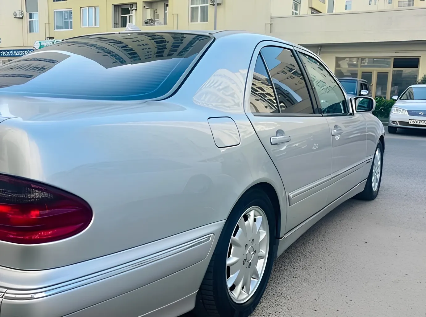 Mercedes E 270, 2.7 L, 1999 year, 398 000 km, Baku - Price: 14 600 ₼ - Tunel.az