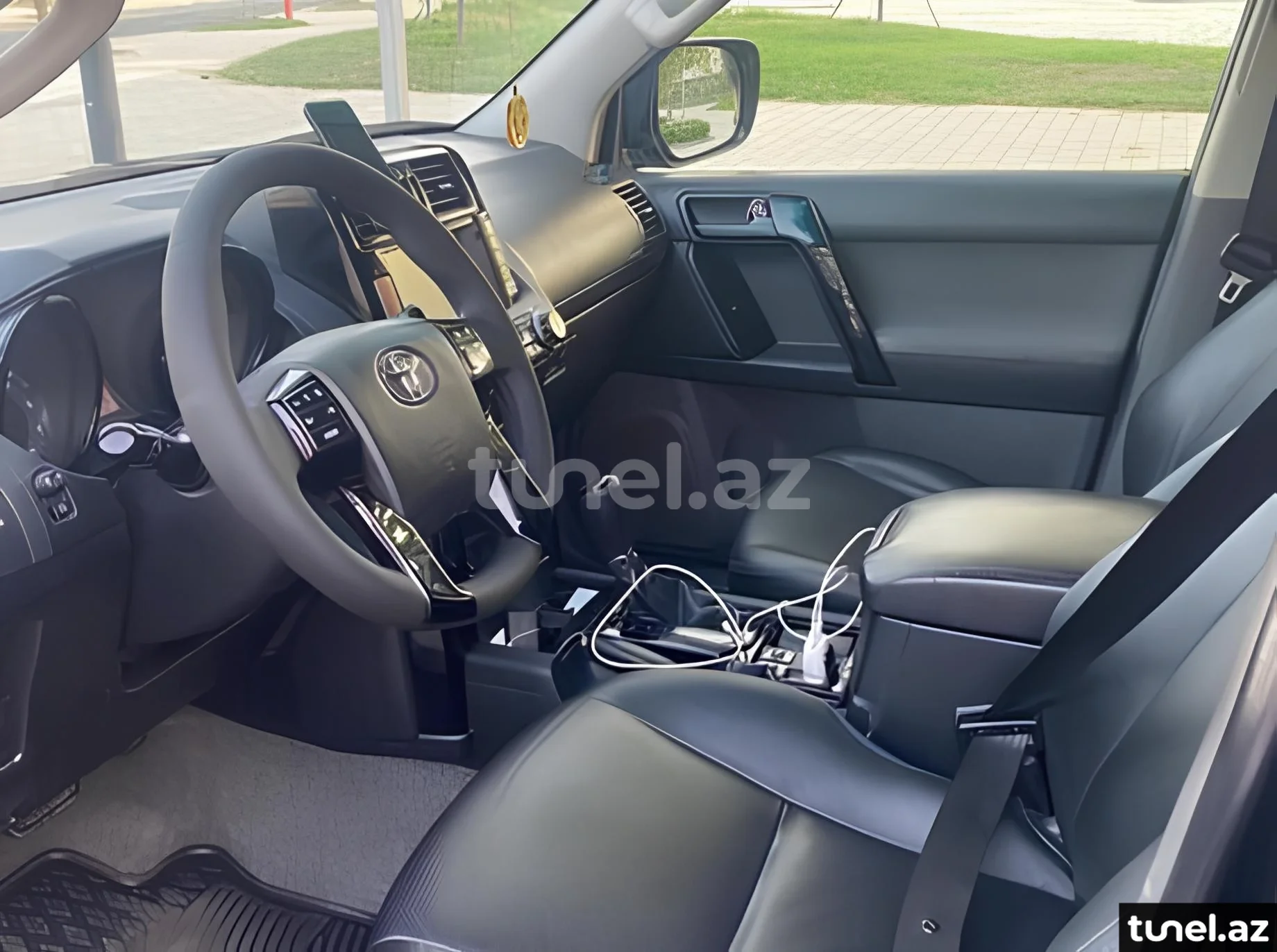 Toyota Land Cruiser Prado 2012