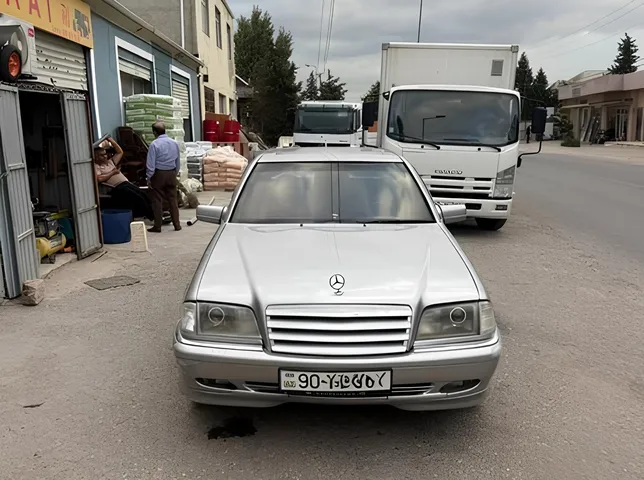 Mercedes C 180, 1.8 L, 1995 i̇l, 437 000 km, Bakı - Qiymət: 6 800 ₼ - Tunel.az