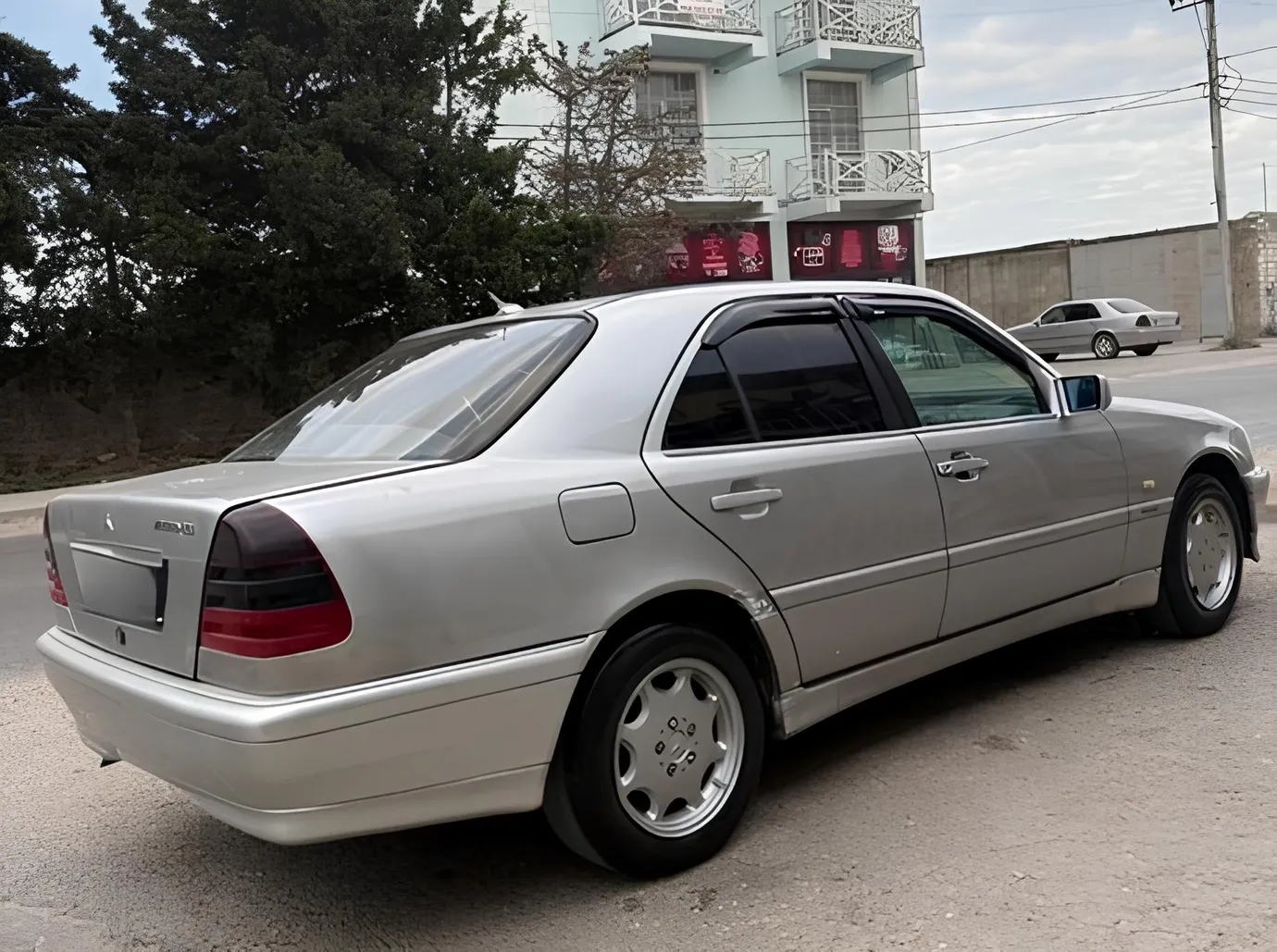 Mercedes C 180, 1.8 L, 1995 i̇l, 437 000 km, Bakı - Qiymət: 6 800 ₼ - Tunel.az