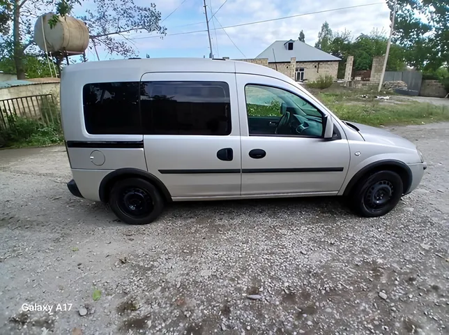 Opel Combo, 1.3 L, 2007 год, 250 000 km, Губа - Цена: 8 900 ₼ - Tunel.az