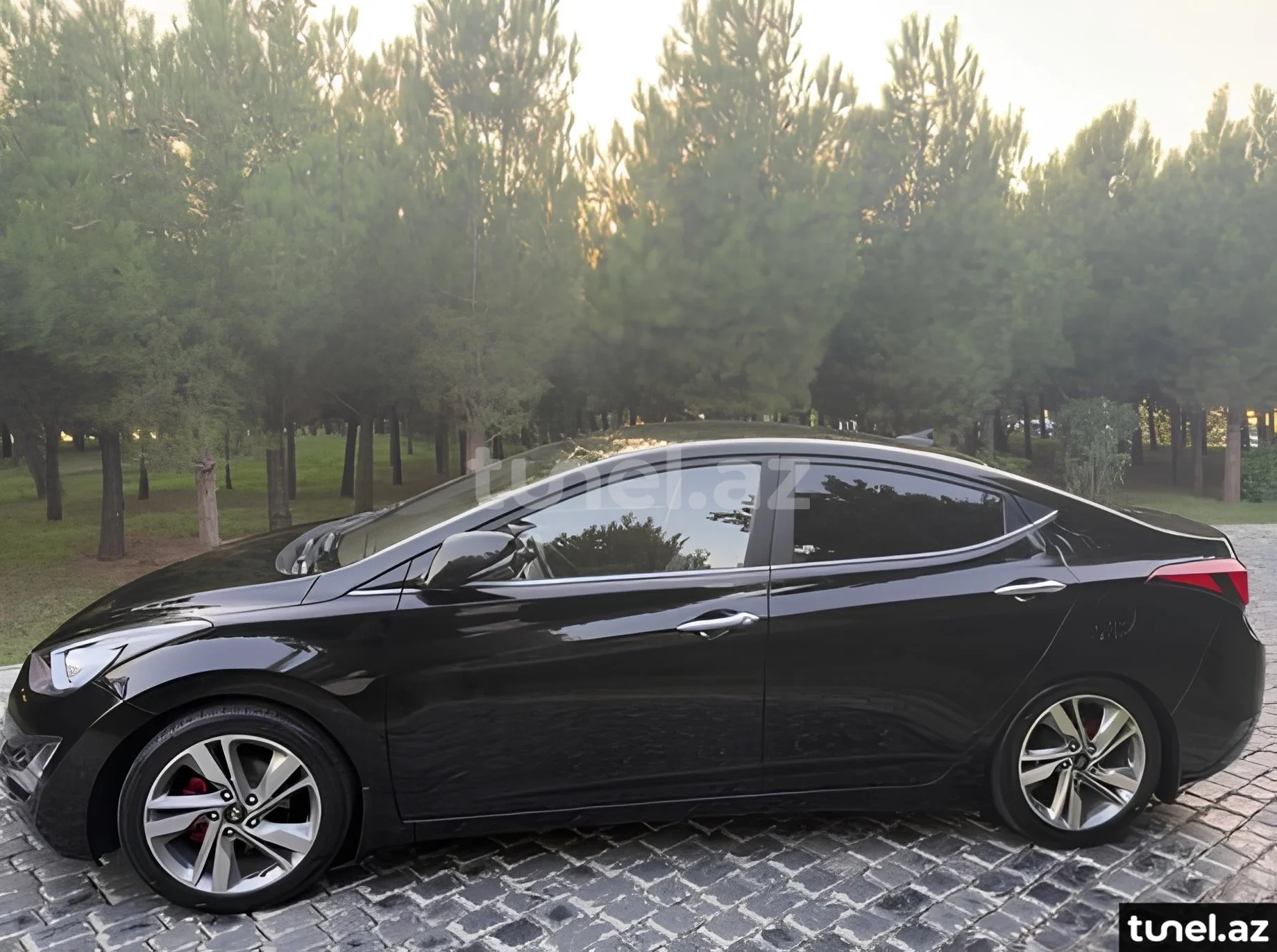 Hyundai Avante 2015