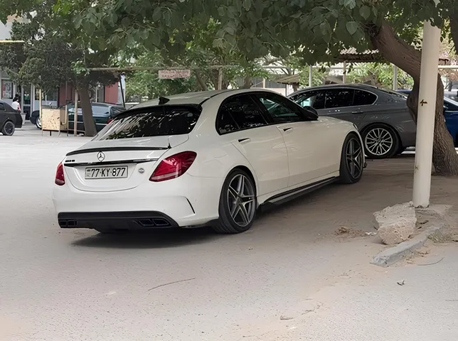 Mercedes C 220 d, 2.1 L, 2017 год, 150 000 km, Баку - Цена: 35 000 ₼ - Tunel.az