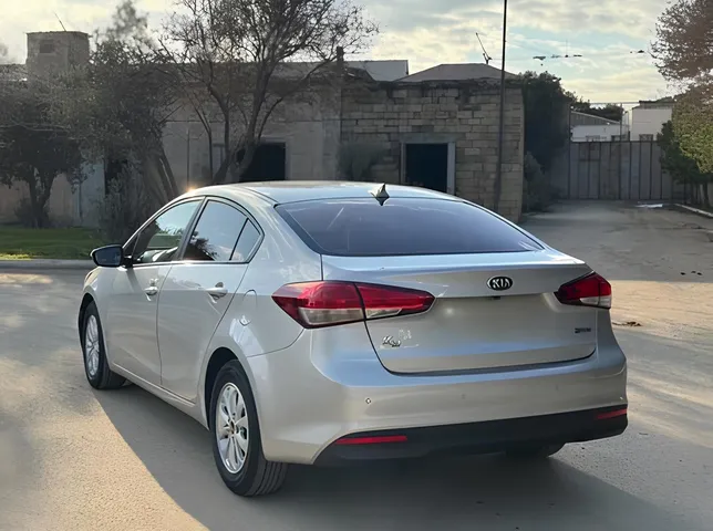 Kia K3, 1.6 L, 2016 i̇l, 160 000 km, Bakı - Qiymət: 16 900 ₼ - Tunel.az