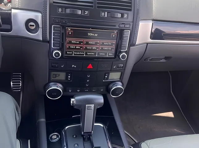 Volkswagen Touareg, 6.0 L, 2010 year, 146 700 km, Baku - Price: 45 000 ₼ - Tunel.az