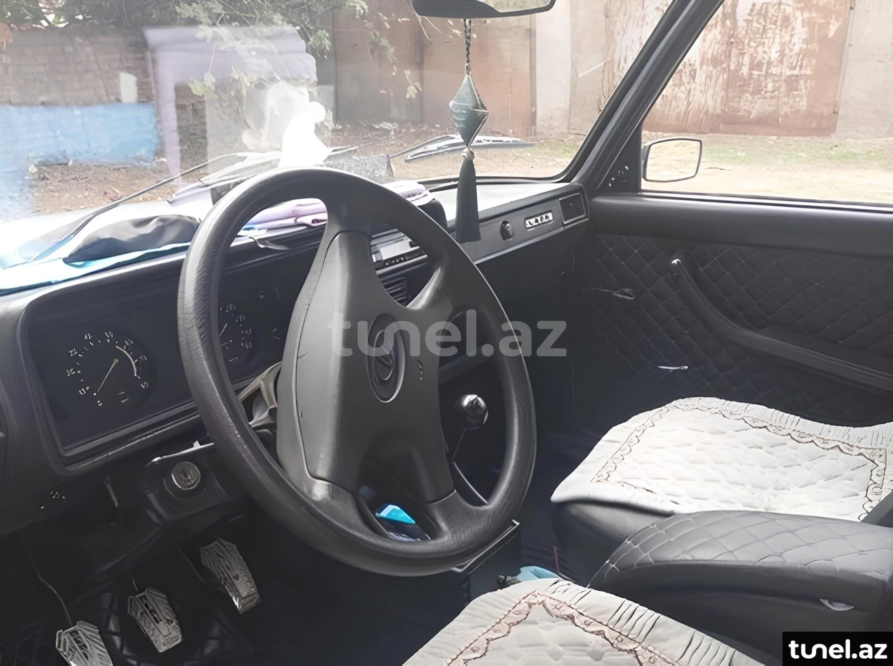 LADA (VAZ) 2107 2010