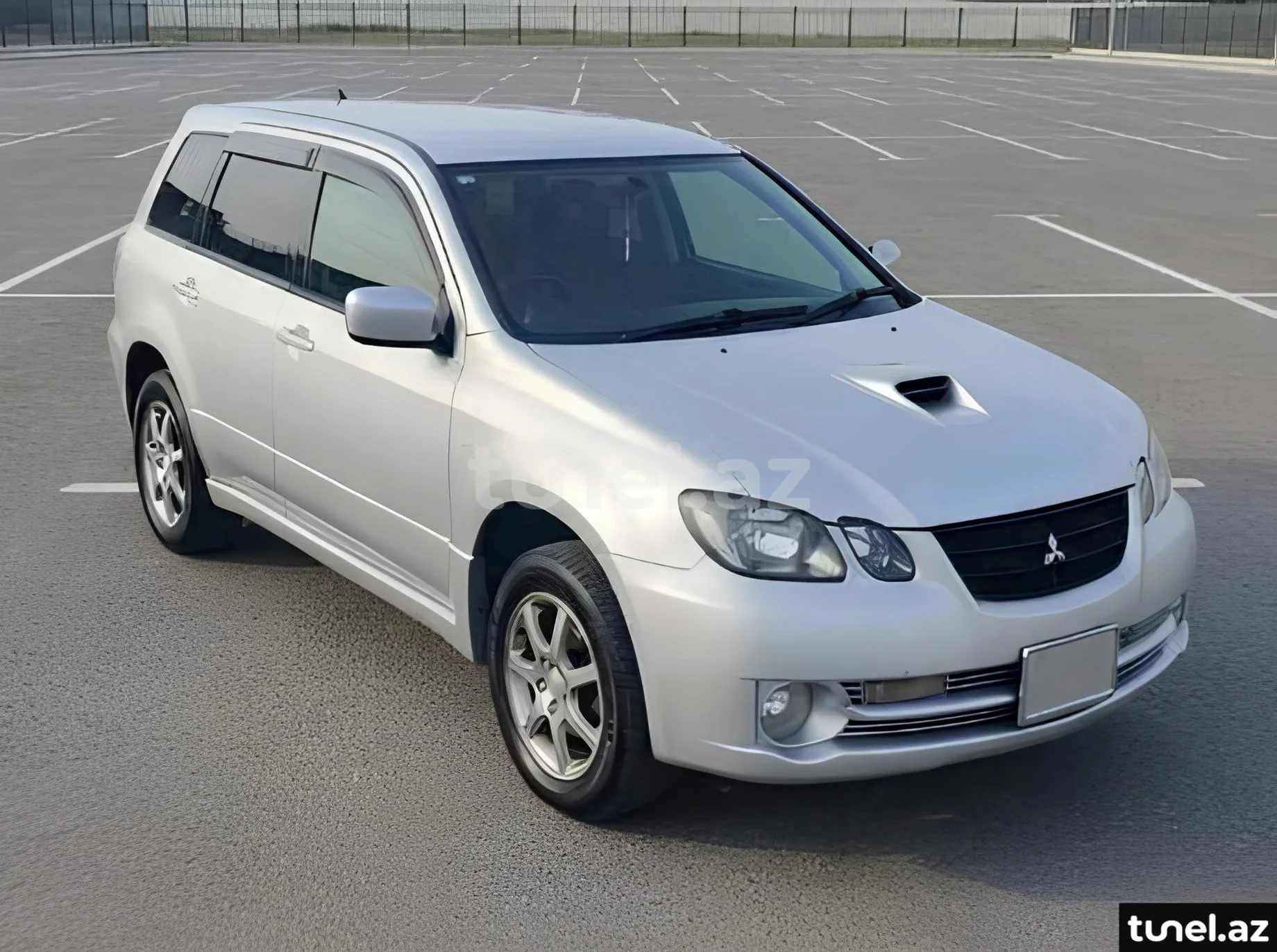 Mitsubishi Airtrek 2002