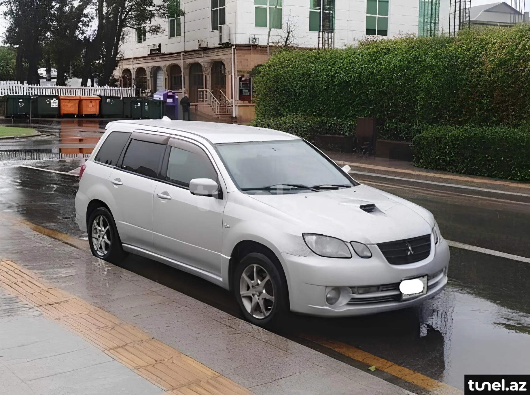 Mitsubishi Airtrek 2002