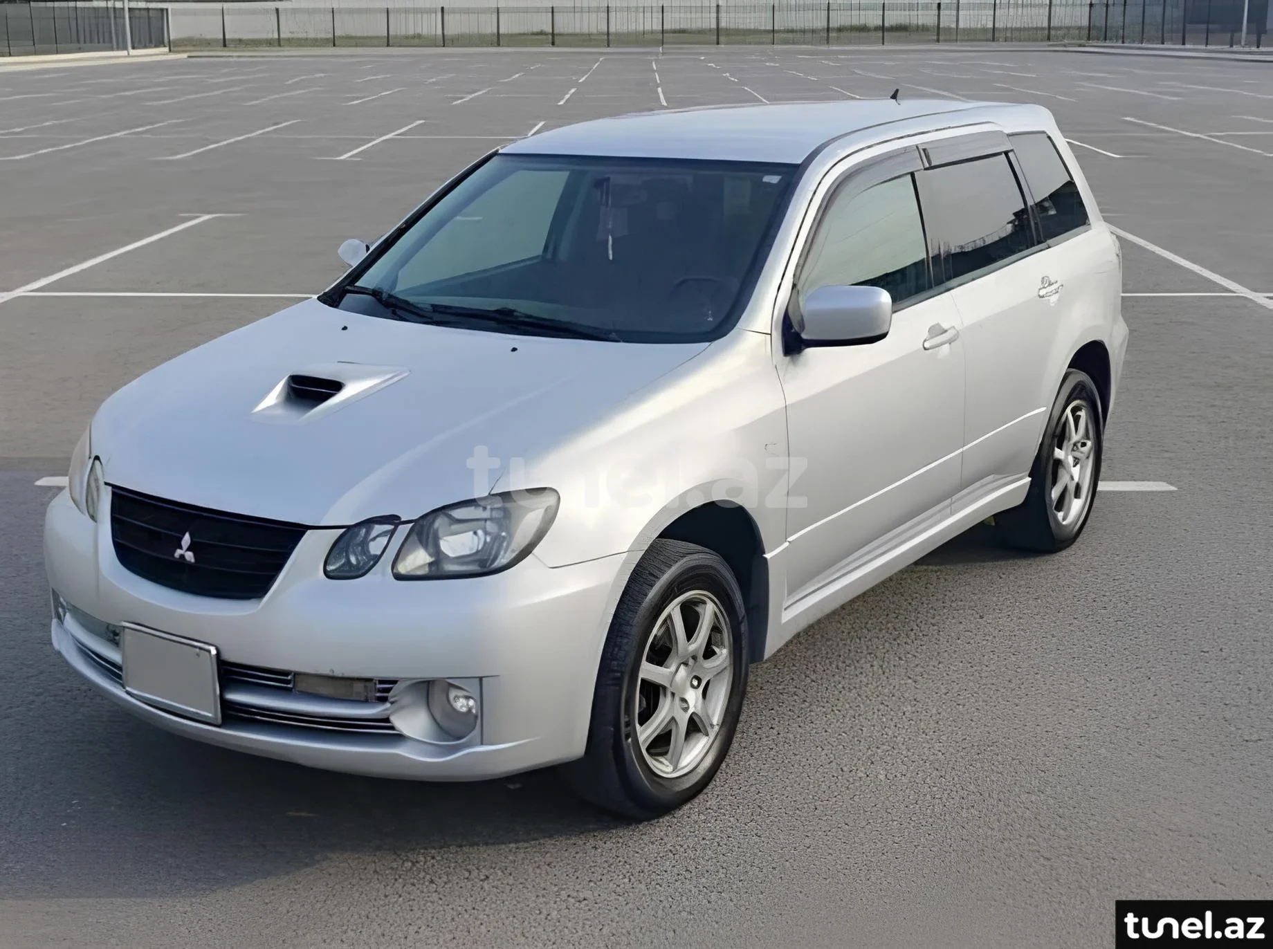 Mitsubishi Airtrek 2002