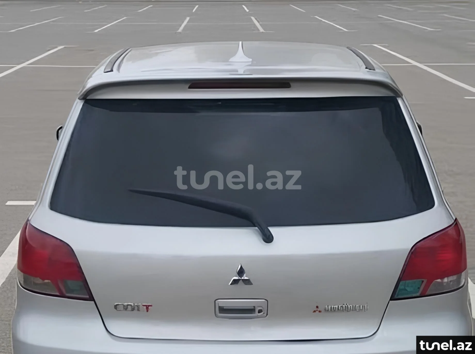 Mitsubishi Airtrek 2002