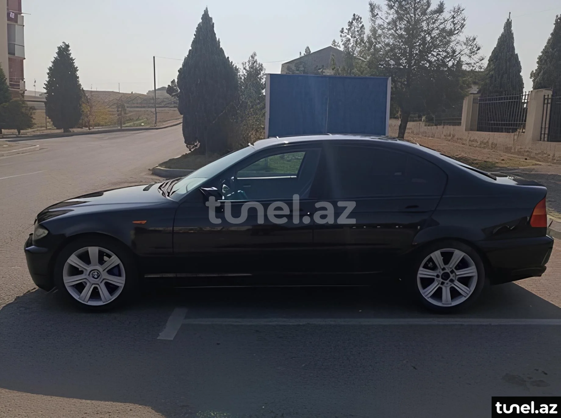 BMW 325 2002
