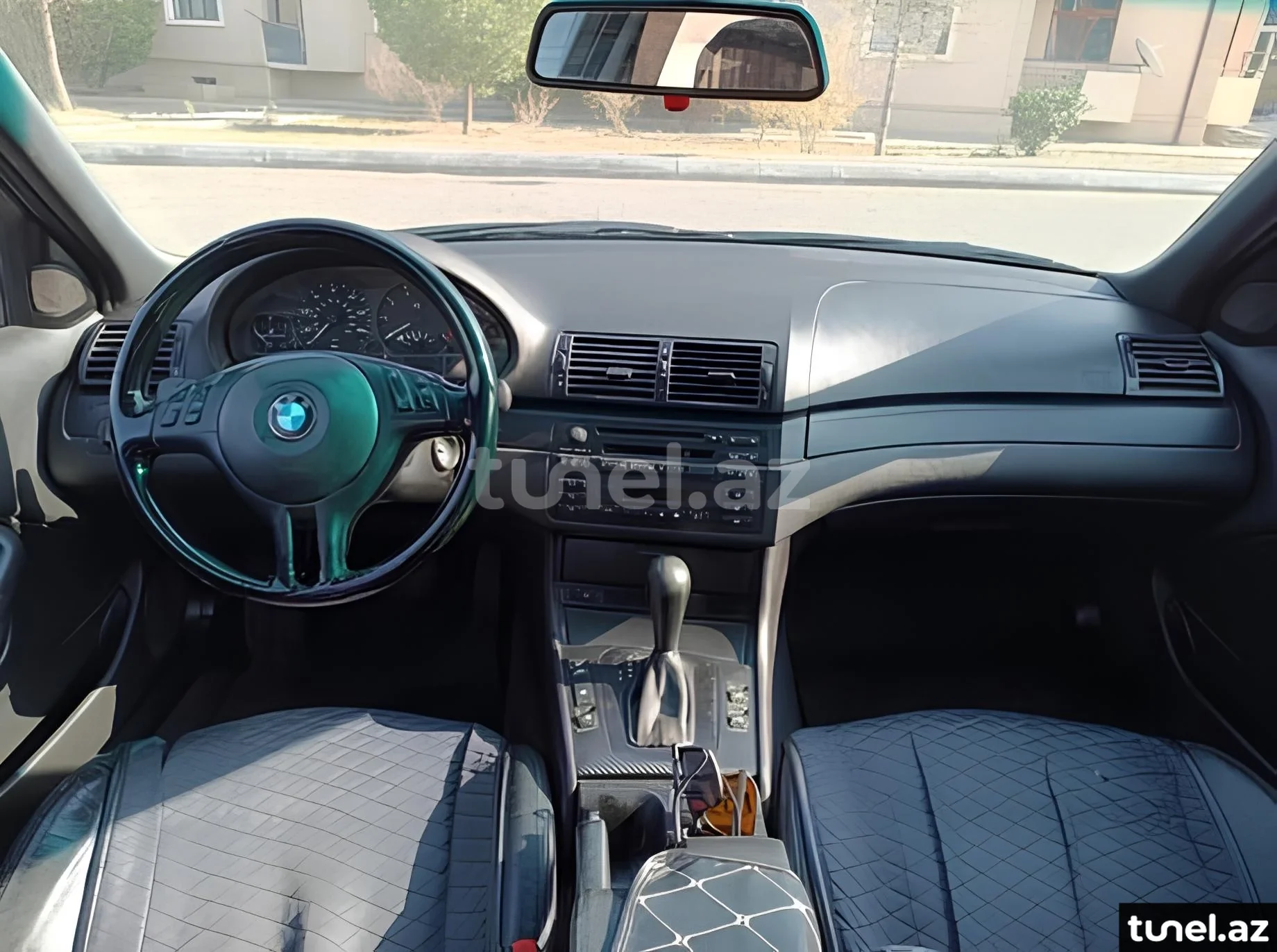 BMW 325 2002
