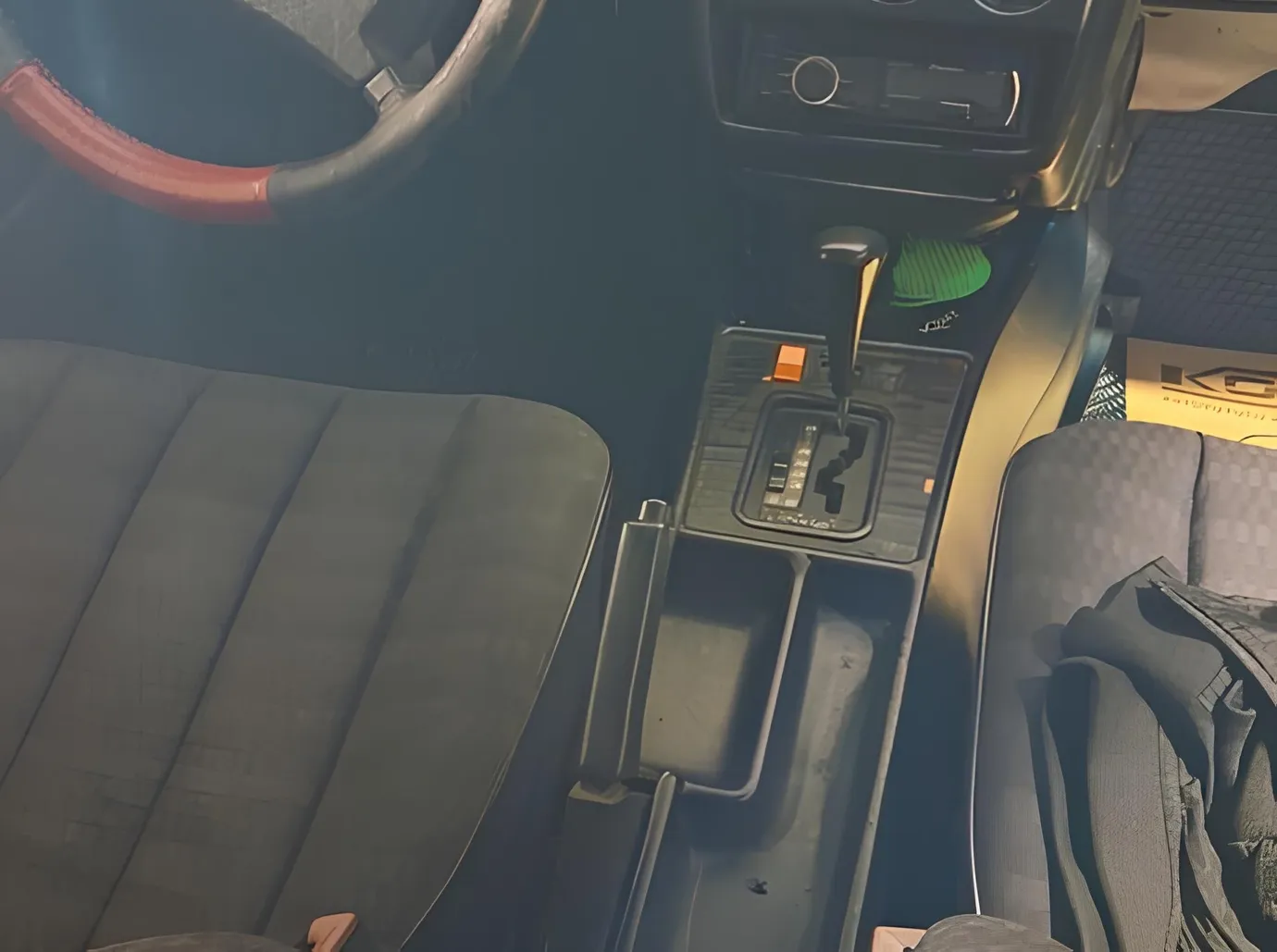 Mercedes 190, 2.0 L, 1990 yil, 314 018 km, Baku - Narxi: 5 000 ₼ - Tunel.az