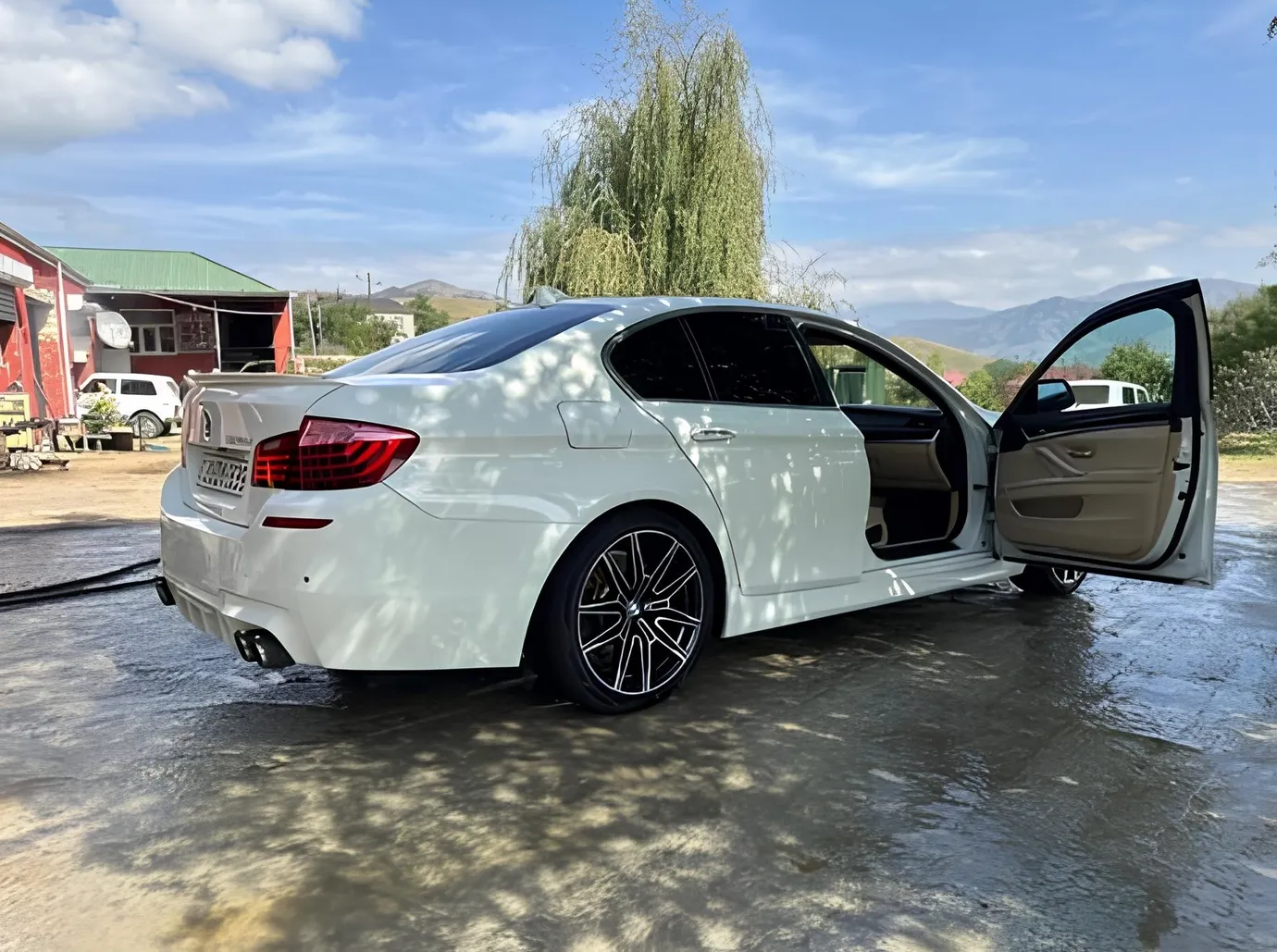 BMW 528, 2.0 L, 2013 год, 262 000 km, Гянджа - Цена: 25 500 ₼ - Tunel.az