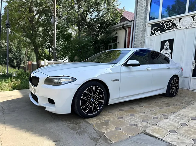 BMW 528, 2.0 L, 2013 год, 262 000 km, Гянджа - Цена: 25 500 ₼ - Tunel.az