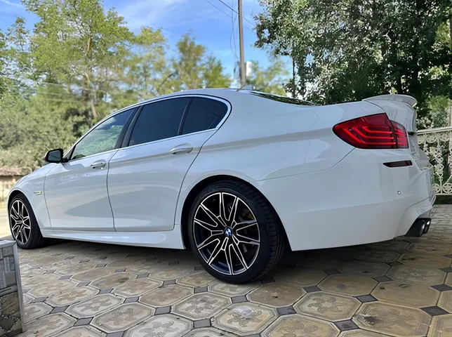 BMW 528, 2.0 L, 2013 год, 262 000 km, Гянджа - Цена: 25 500 ₼ - Tunel.az