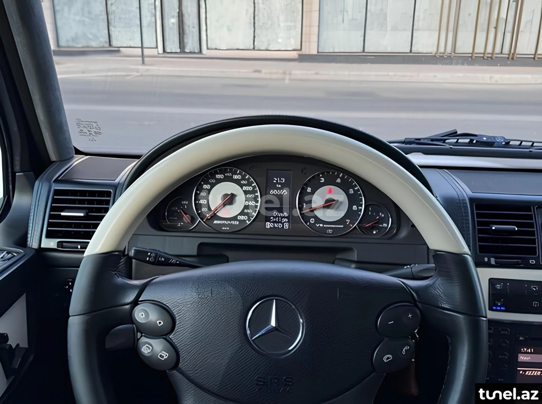 Mercedes G 55 AMG 2011
