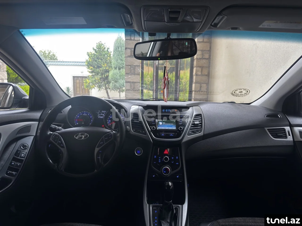 Hyundai Elantra 2016