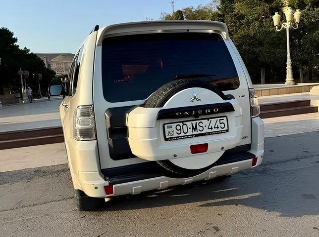 Mitsubishi Pajero, 3.5 L, 2011 წელი, 238 400 km, Baku - ფასი: 22 300 ₼ - Tunel.az